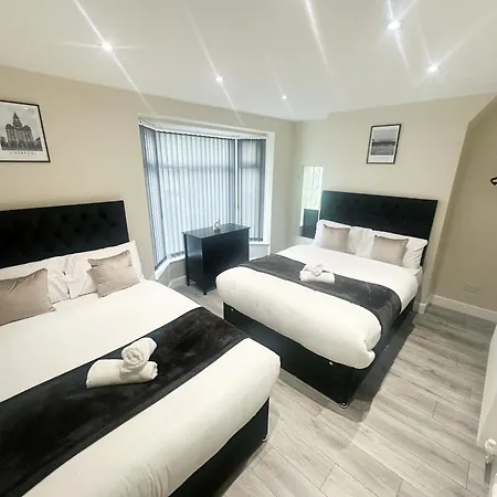 4 Bedroom, Sleeps 8, Free Parking, 5 Mins From Lfc, 15 Mins City Centre Liverpool Exterior photo